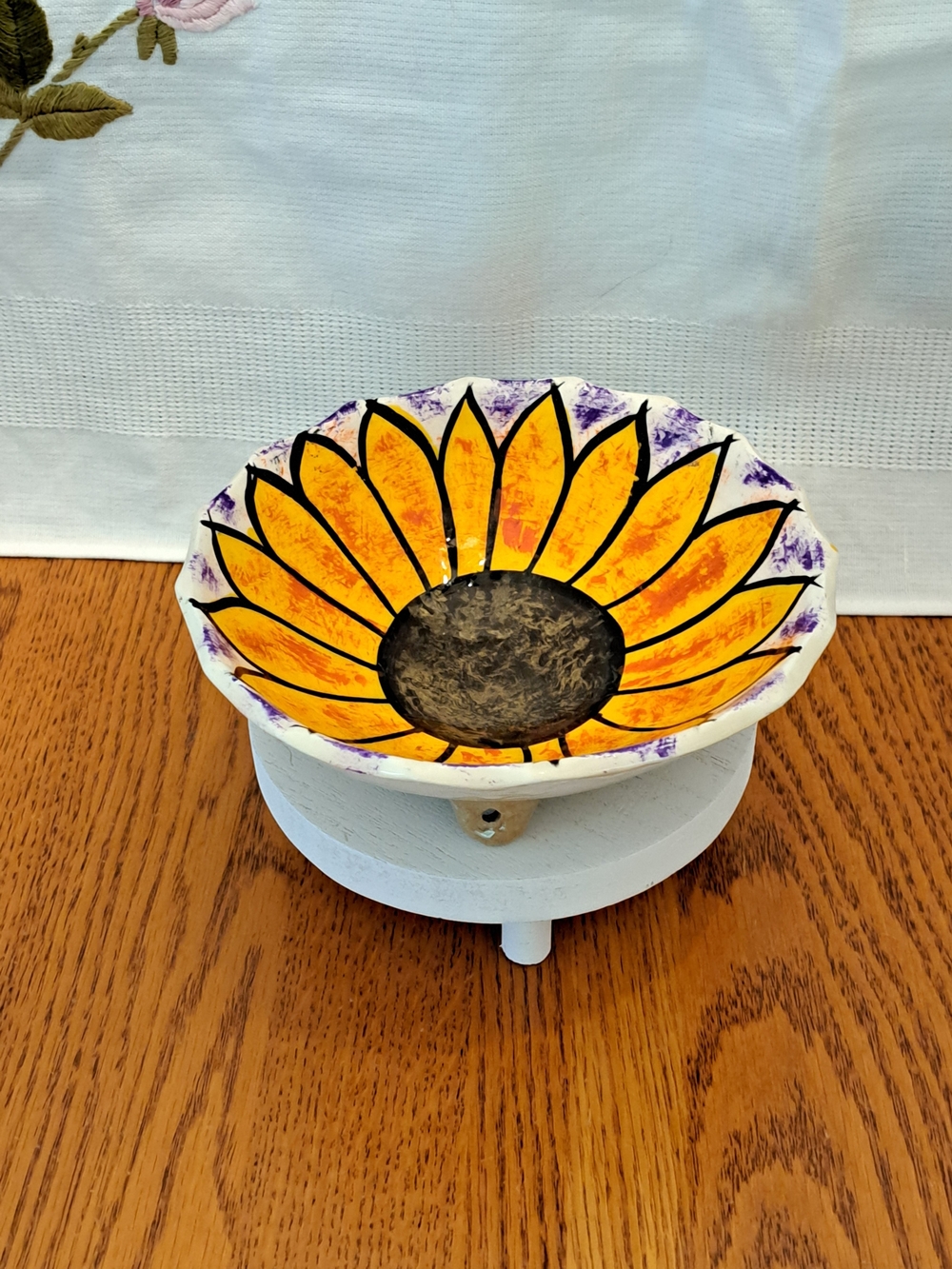 Hand-Painted Sunflower Ceramic/pottery Bowl - Yellow Petal Design